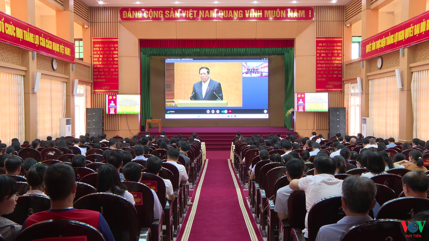 Cán bộ, đảng viên thị xã Duy Tiên tham dự hội nghị toàn quốc quán triệt, triển khai thực hiện Nghị quyết số 66-NQ/TW và Nghị quyết số 68-NQ/TW Email