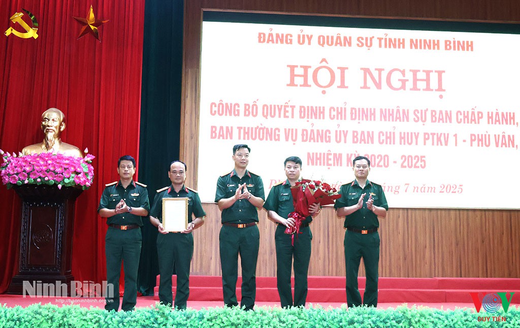 thu o ng ta nguye n co ng chie n pho chi huy tru o ng tham mu u tru o ng bo chqs ti nh ninh bi nh tao q ta ng hoa chu c mu ng ca c o ng chi u o c chi i nh btv a ng u y 1751972770188
