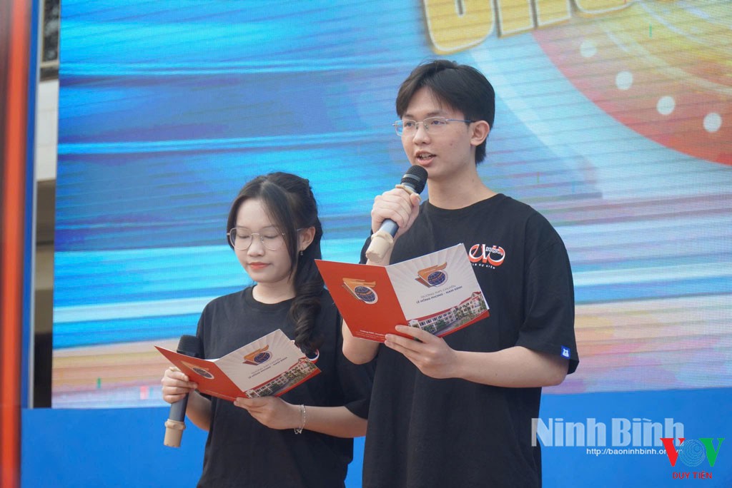 ren luyen ky nang song thong qua mo hinh cau lac bo hoc 5ef6
