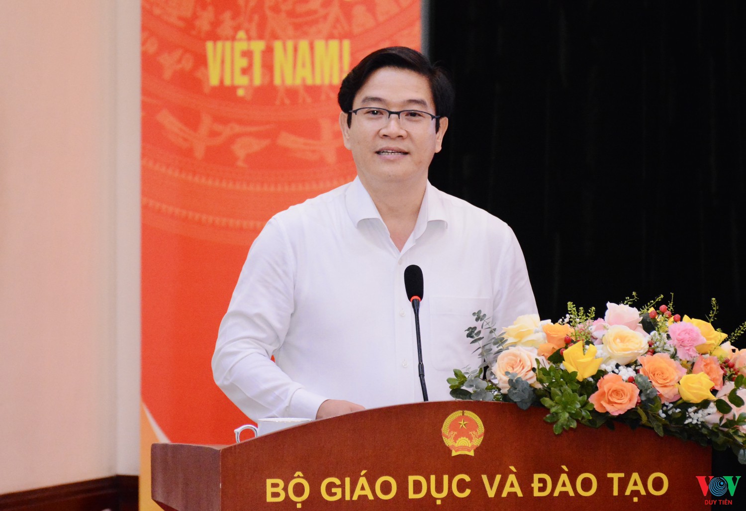 thai van tai 83764572299228156002425