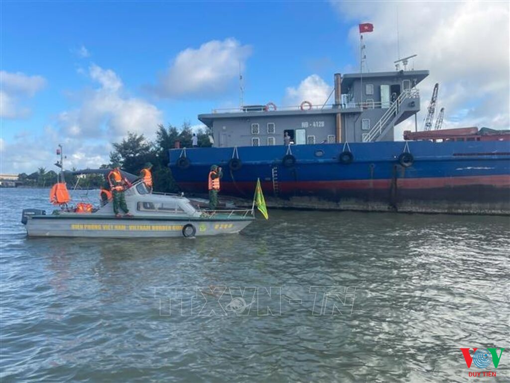 Thủ tướng yêu cầu triển khai ngay các biện pháp ứng phó với bão số 12 và mưa lũ