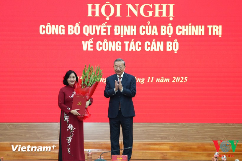 trao quyet dinh 1 1762223502915984853702